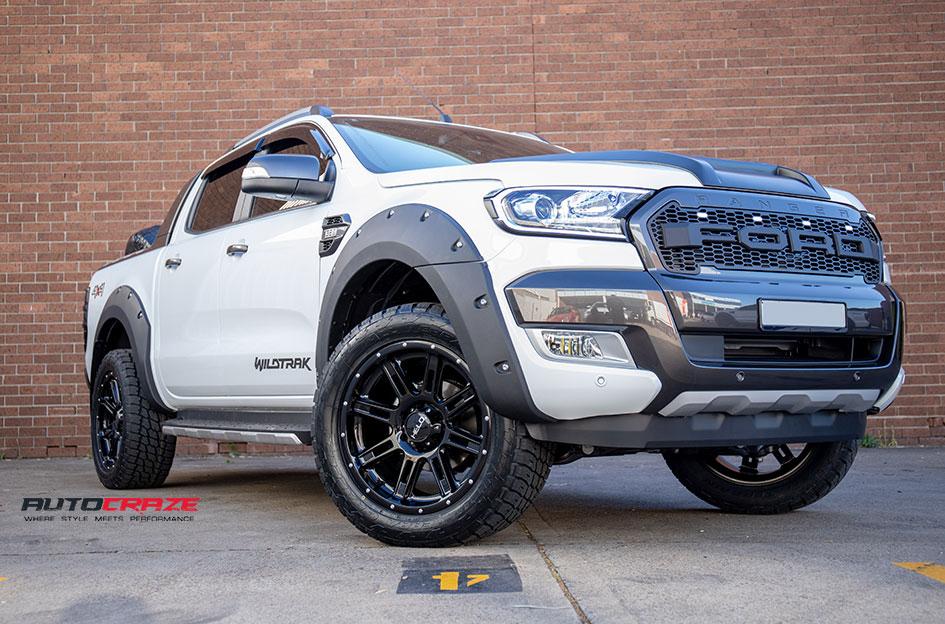 FORD RANGER HE900 GLOSS BLACK